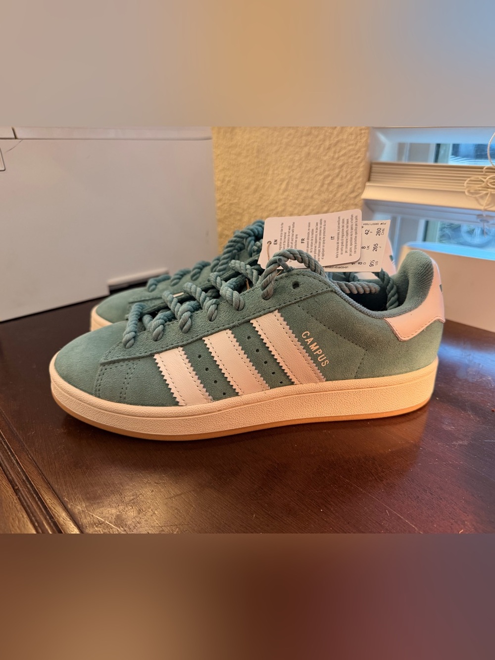adidas Women's BRAND new size 10 Campus Suede Sneakers in Teal and White
